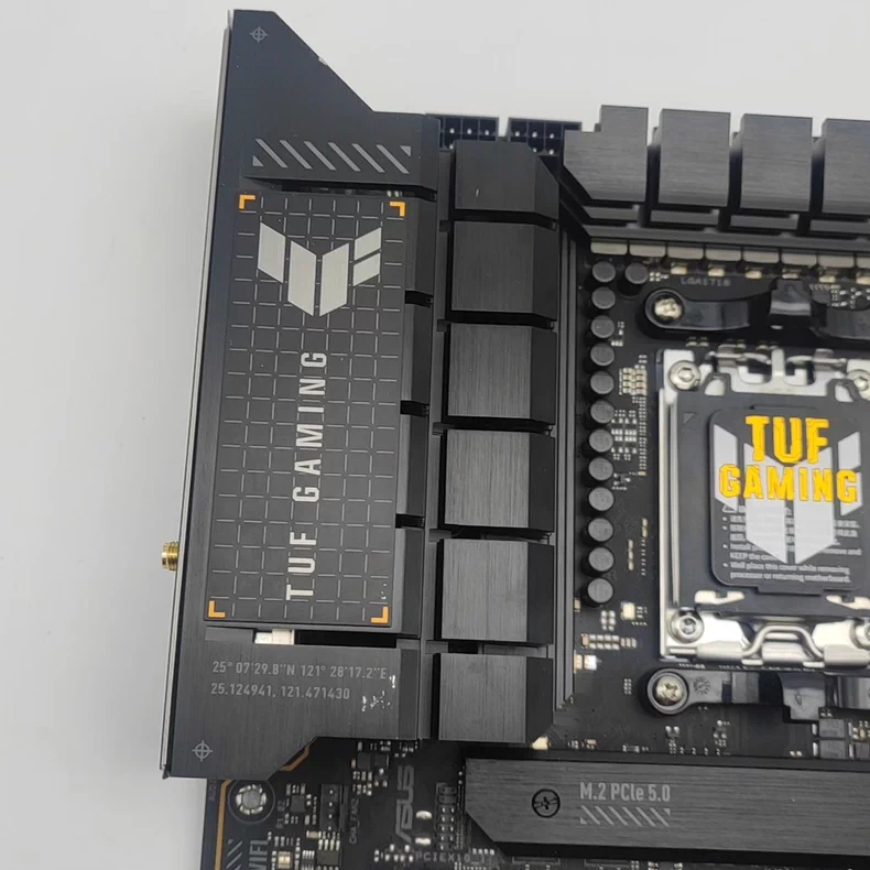 TUF GAMING X670E-PLUS WIFI TUF - Esports Gaming Platform review and price
