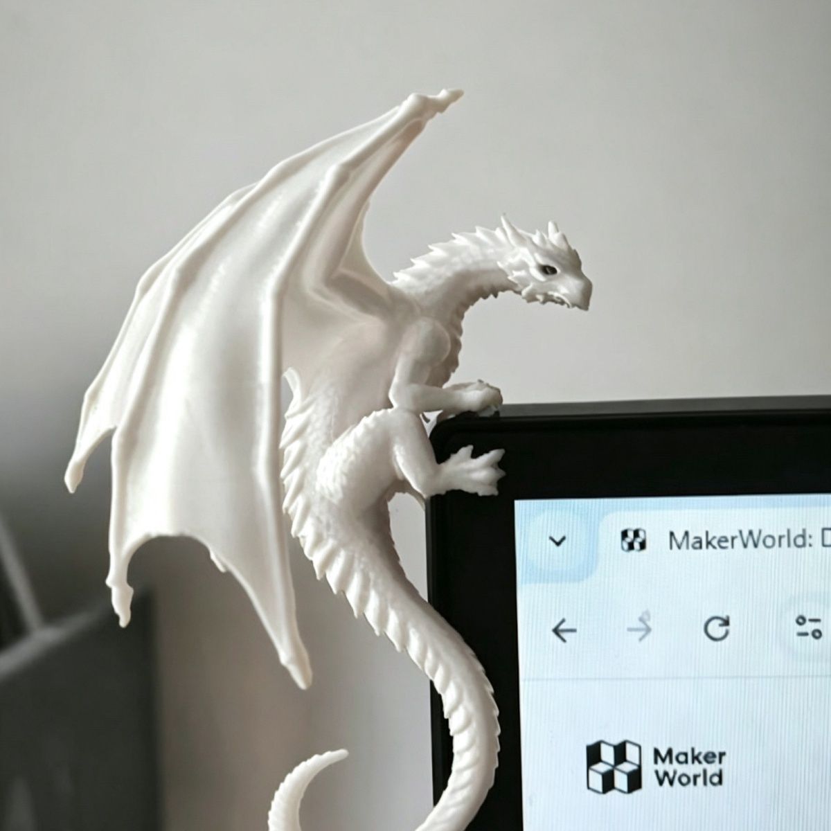 Cool Dragon Lying Figure Monit - Esports Gaming Monitor review and price